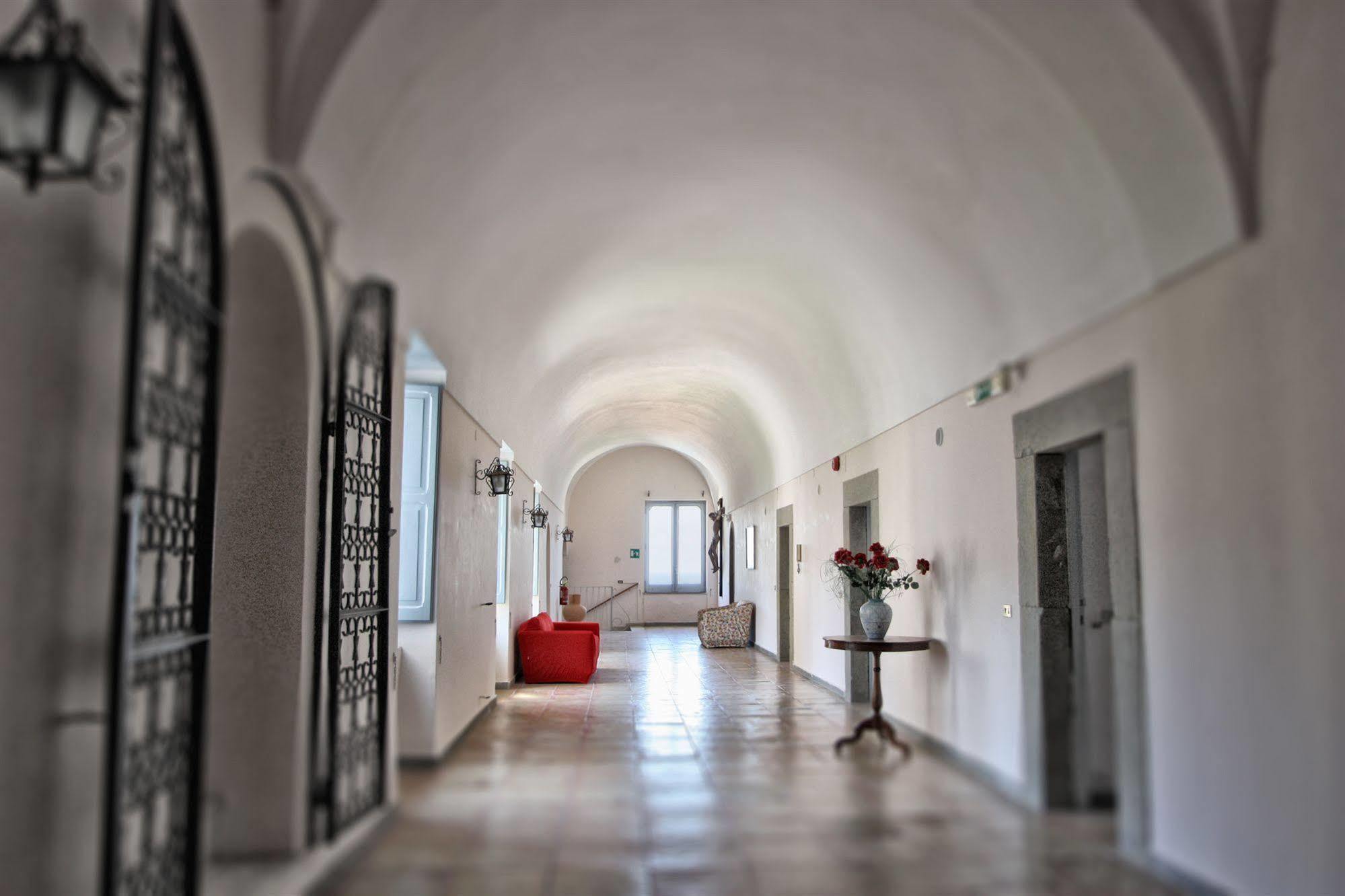 مبيت وإفطار ماسّا لوبْرينسِ San Francesco Relais المظهر الخارجي الصورة