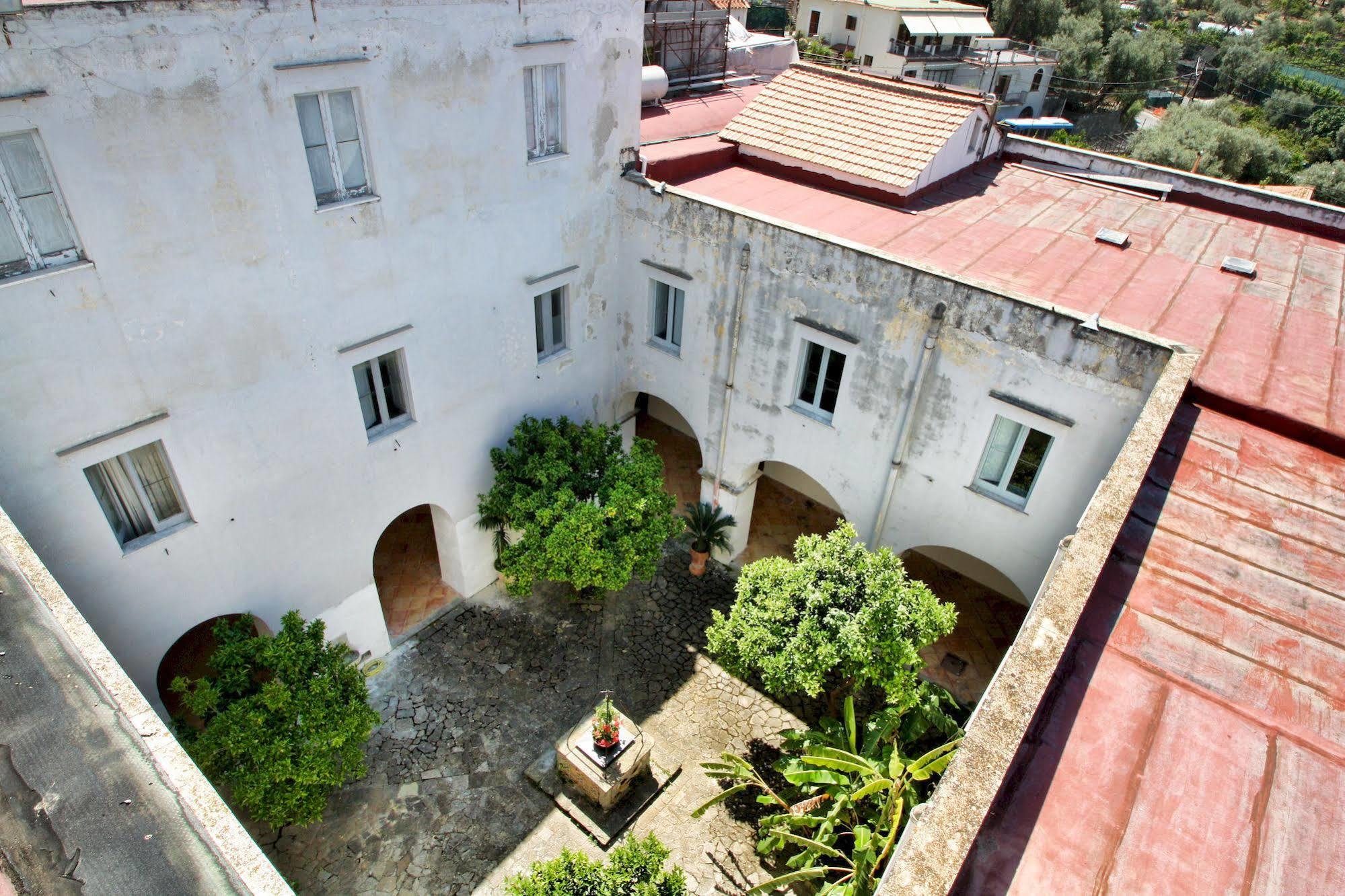مبيت وإفطار ماسّا لوبْرينسِ San Francesco Relais المظهر الخارجي الصورة